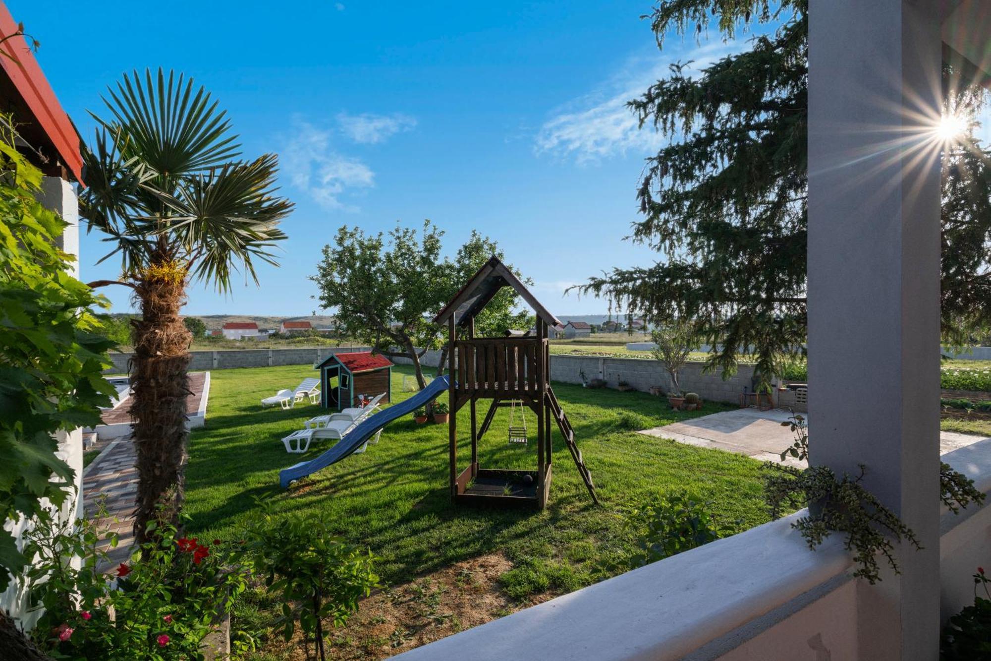 House Rose With Garden And Pool Villa Ljubač Buitenkant foto